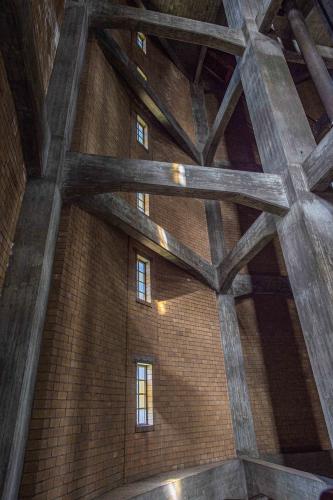 Detailfoto van de binnenzijde van de watertoren in Axel.